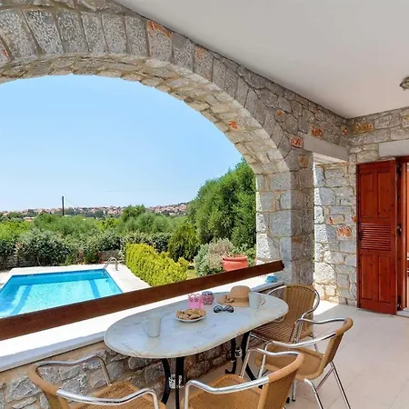 Epavlis Villa Methoni (Messenia)