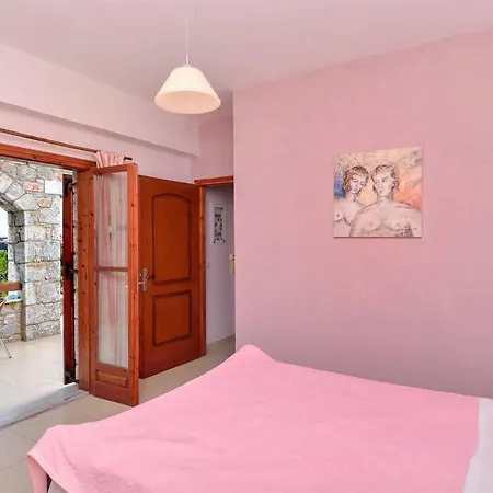 Villa Epavlis