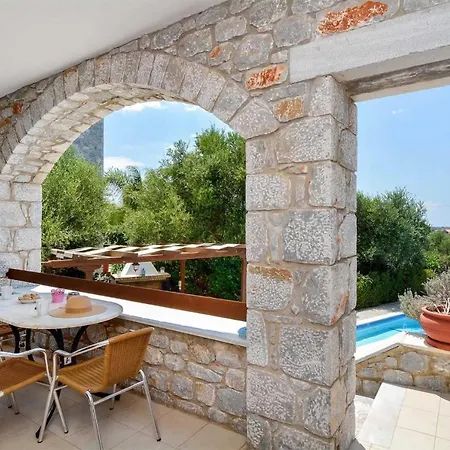 Epavlis Methoni (Messenia)