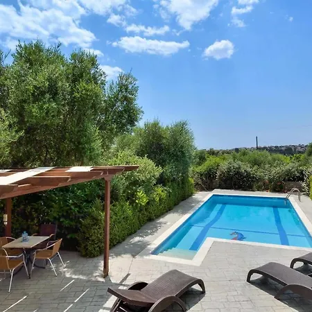 Villa Epavlis