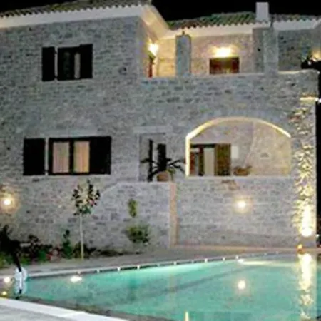 Epavlis Villa Methoni (Messenia)